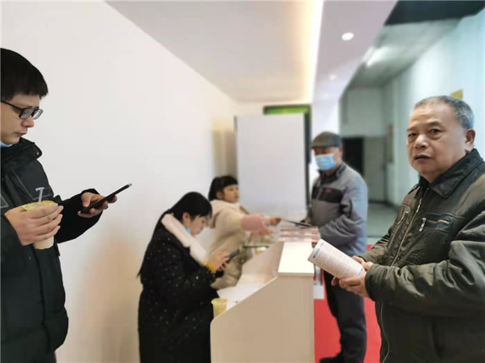 四川中青旅綿陽分社、綿陽市中旅假日旅行社、綿陽自來文化傳播有限公司24H自助售貨服務(wù)盛大開業(yè)